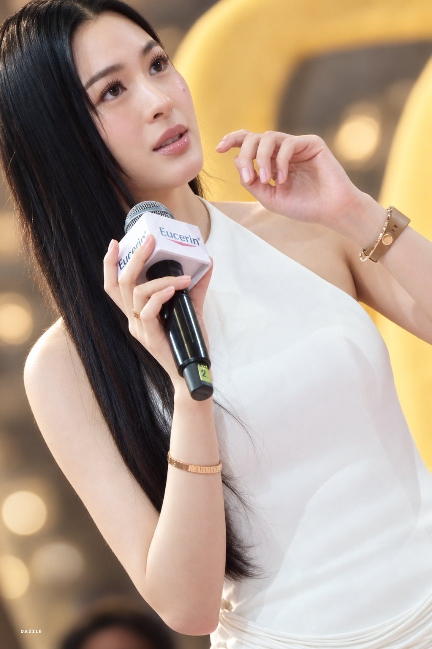 世界万千，因为是你，所以爱你如初邝玲玲迪奥dior巴黎时装周lingli