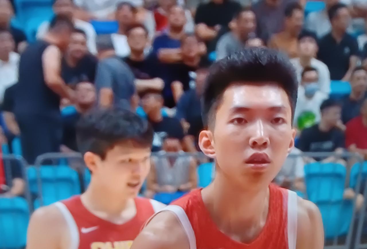 徐杰，廖三宁，林葳，王岚嵚这四名国家队年轻后卫，到底谁能超过赵继伟的水平？让我