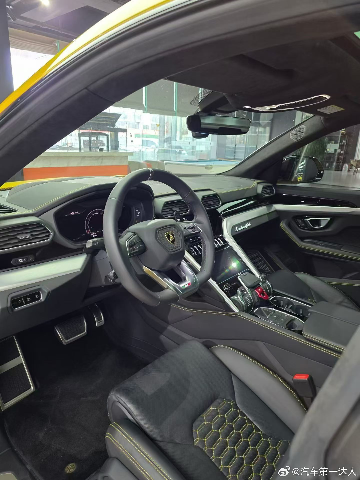真正的强大，是既能奔赴山海，也能掌控日常。这台24年上牌兰博基尼UrusS，承