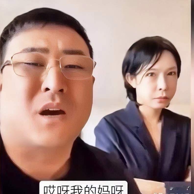 天津一小伙子破防了！他晒出了自己的老婆，太向高市早苗了，怎么看怎么像！于是