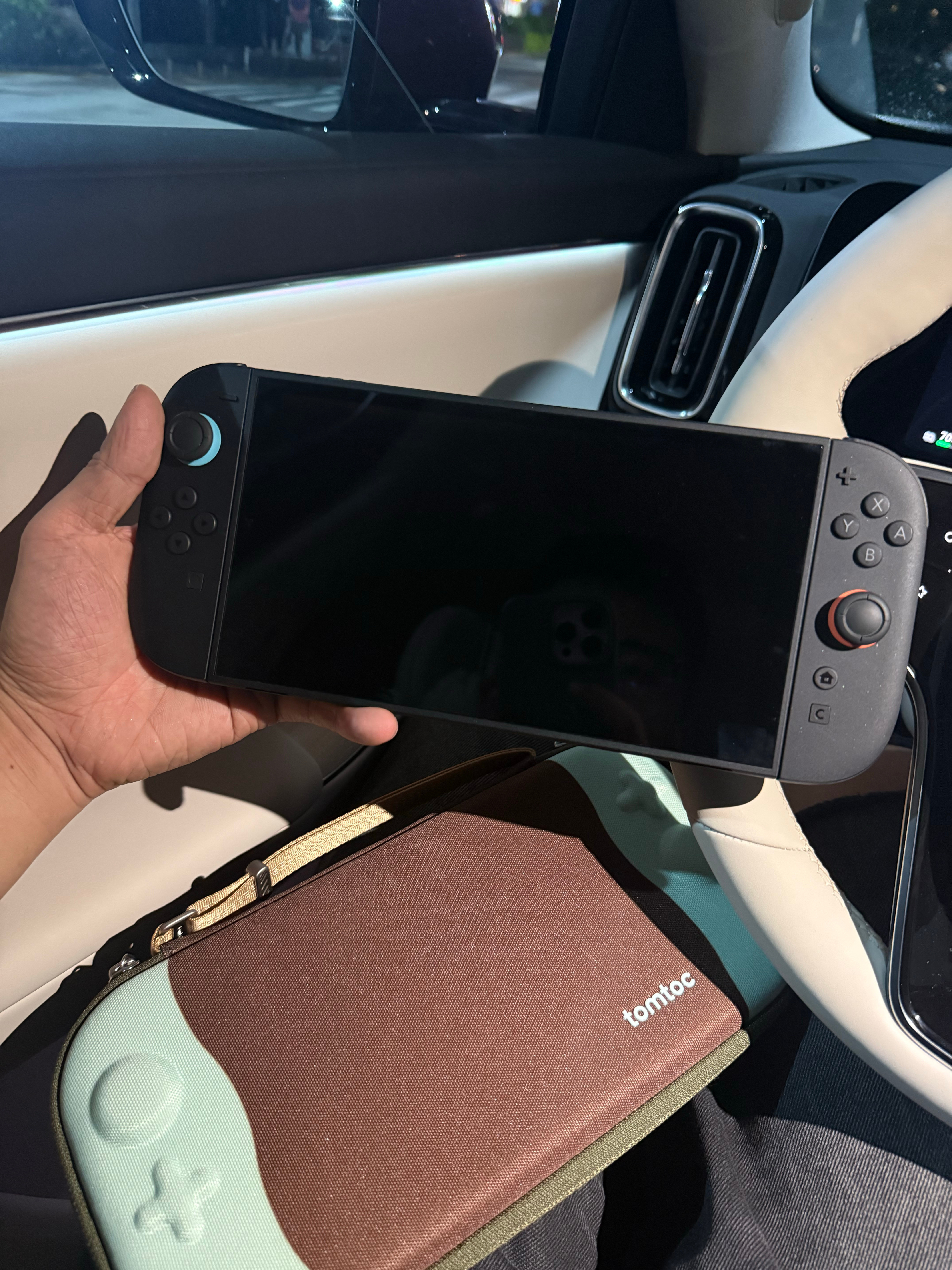 switch2买到现在就开了一次机，玩都没玩过[哭哭]一直找不到称心如意的游戏，