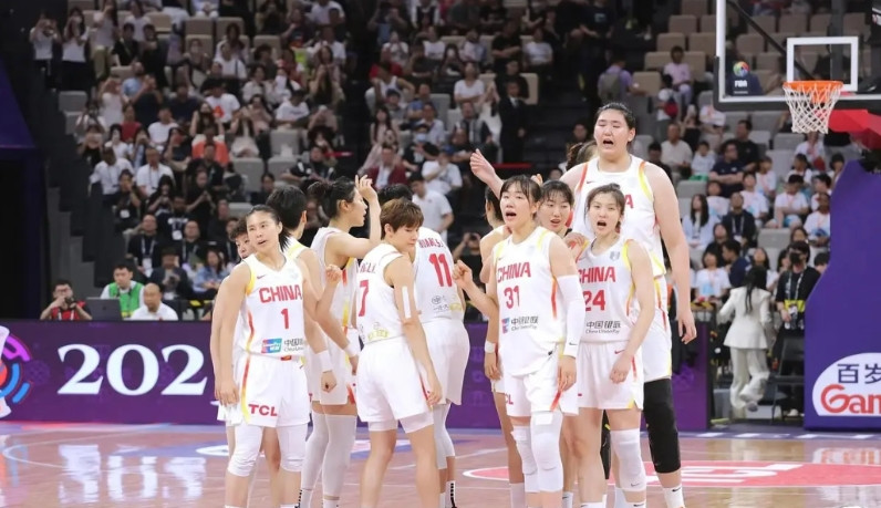 十年河东，十年河西，日本女篮未来10年都不是我们的对手在苗立杰、隋菲菲、陈楠退
