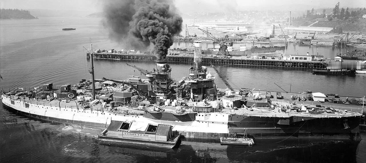 1941年8月18日，美国海军训练舰“犹他”号（USSUtah，AG-16）停