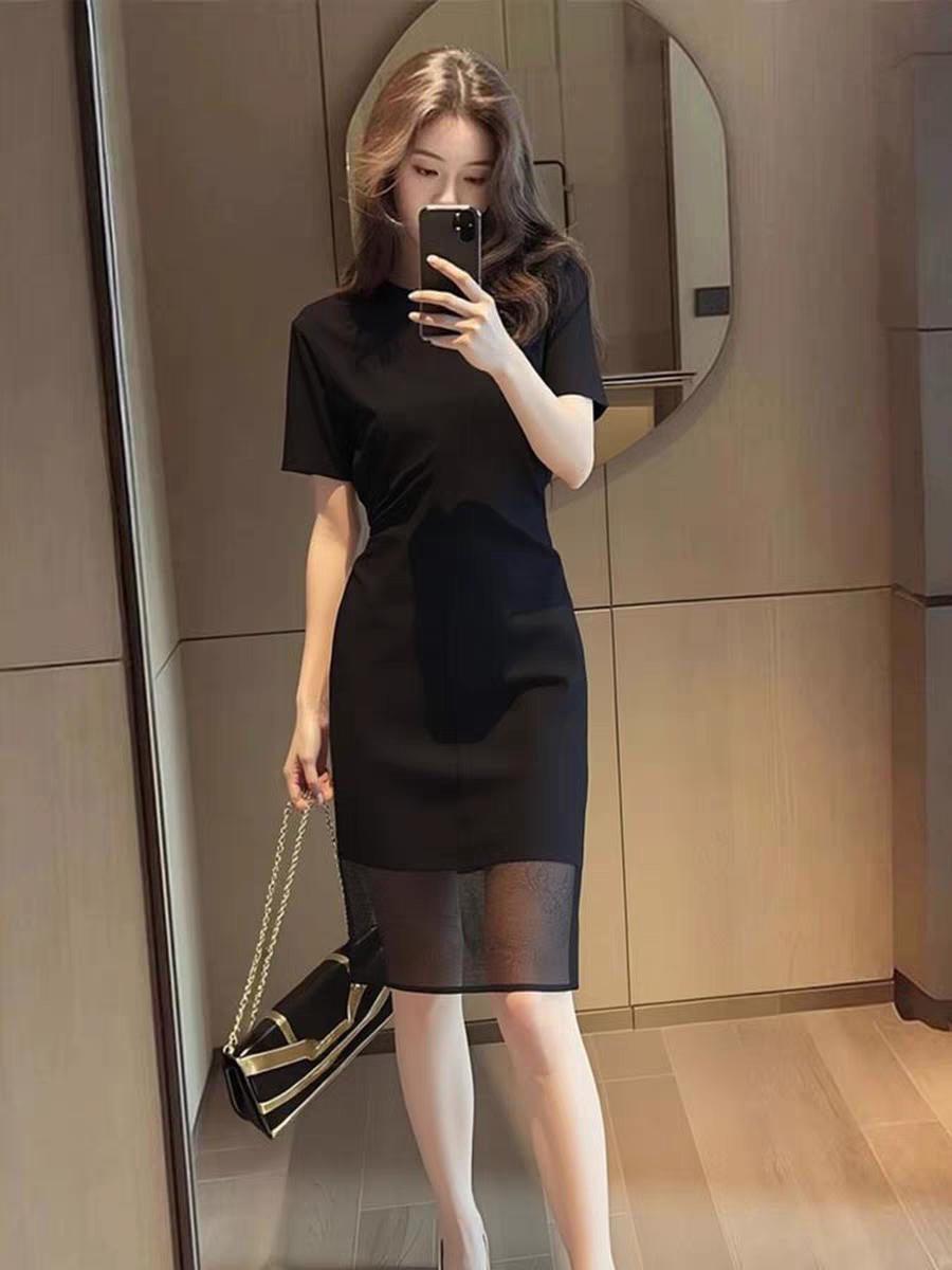 职业装和生活装,你更偏爱哪个?职场上的通勤装怎么穿?