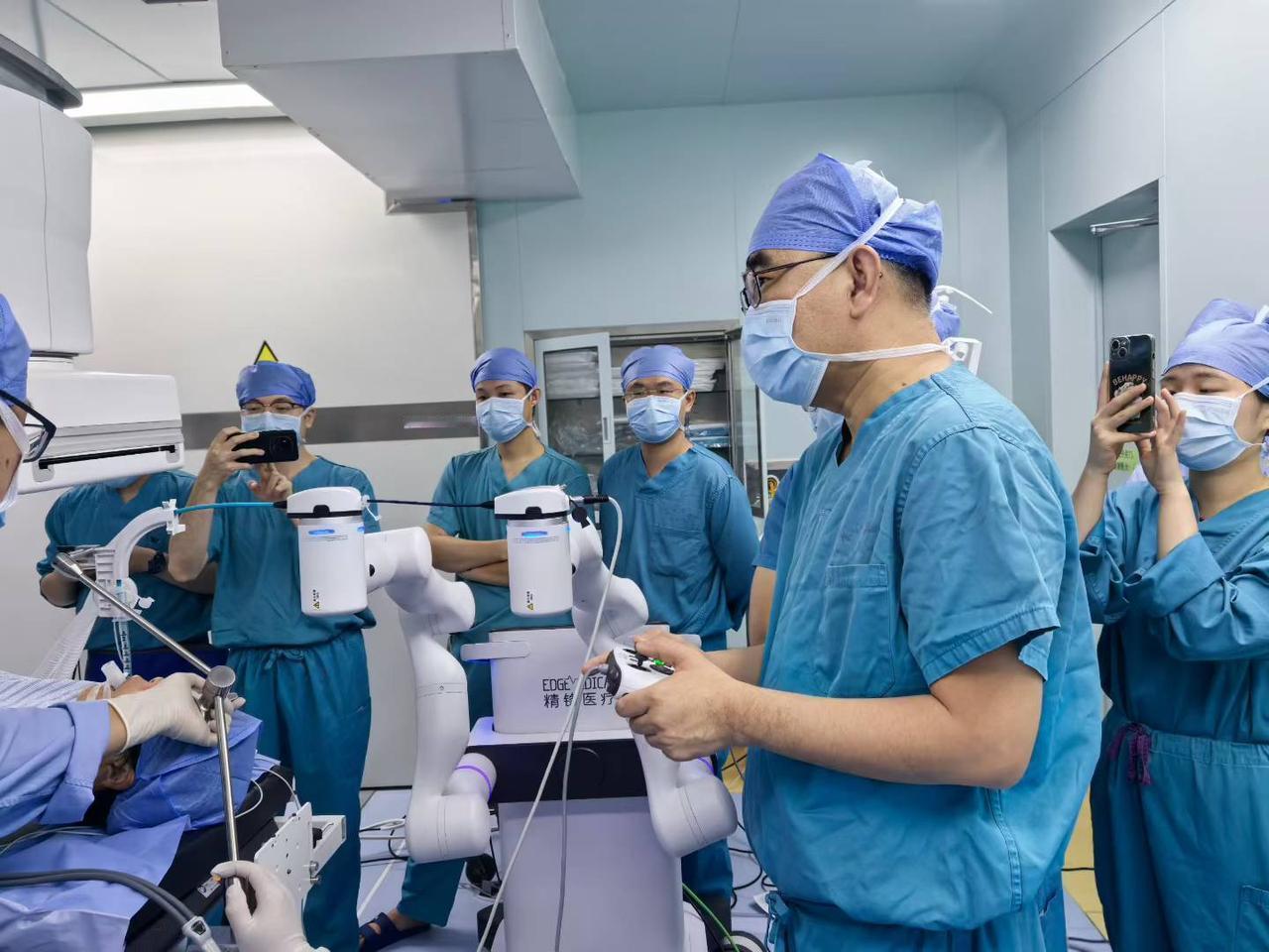 最近我发现，很多朋友都问我：“肺结节能不能做消融？乔医生，你以前不是不主张消融吗