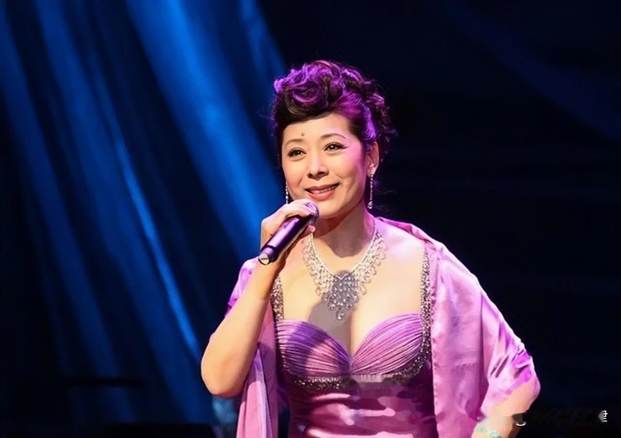 舞台上的歌唱家生活里的受气包1990年关牧村为护儿狠心斩断错付的婚姻