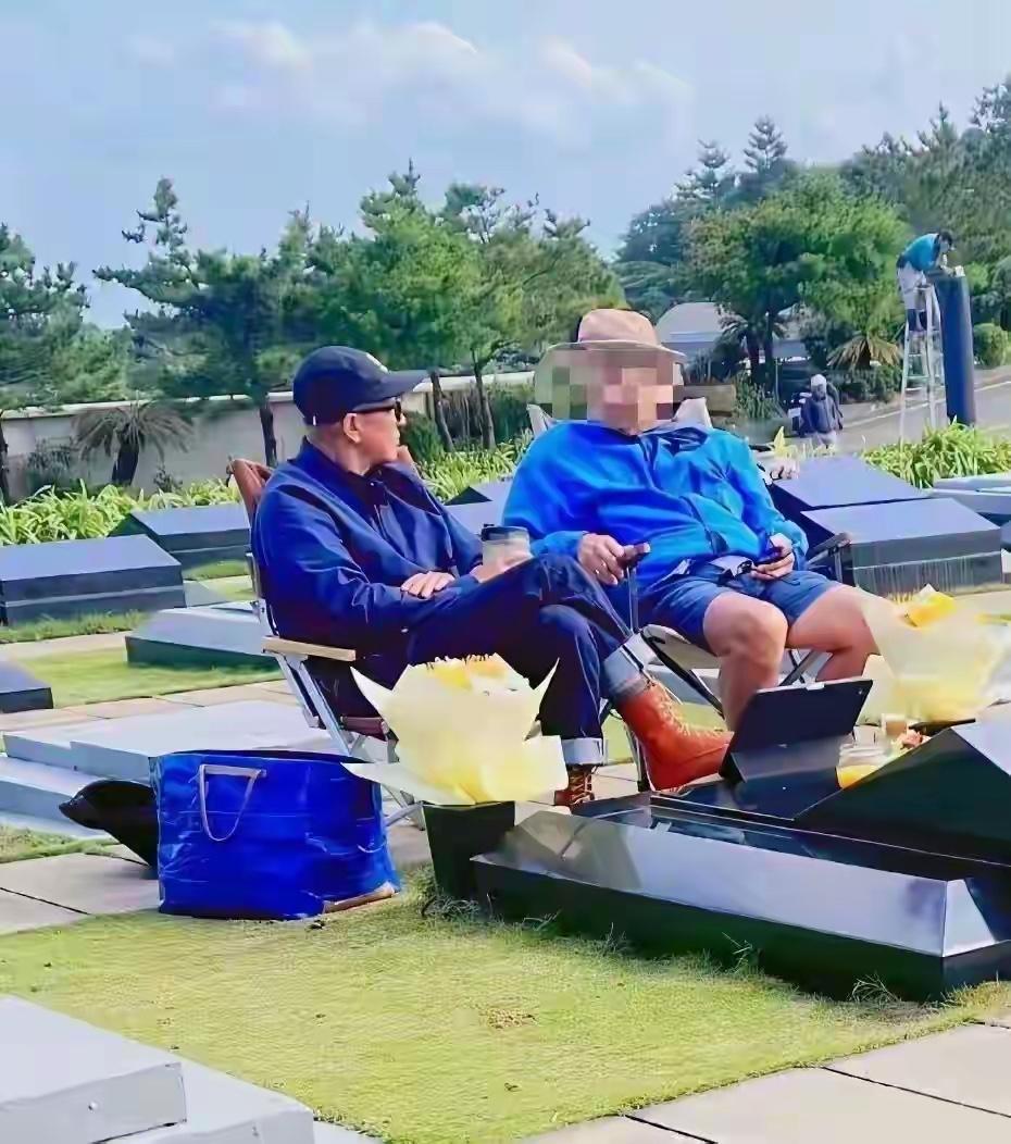 具俊晔的爱情真的很美好，每天都去晒太阳，已经是晚年退休生活的状态，对爱情的美好还