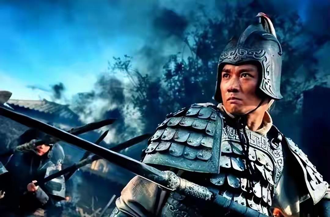 姜维后期战败原因挺多的。姜维共有11次北伐，后期多次北伐都不太顺。253年费祎被