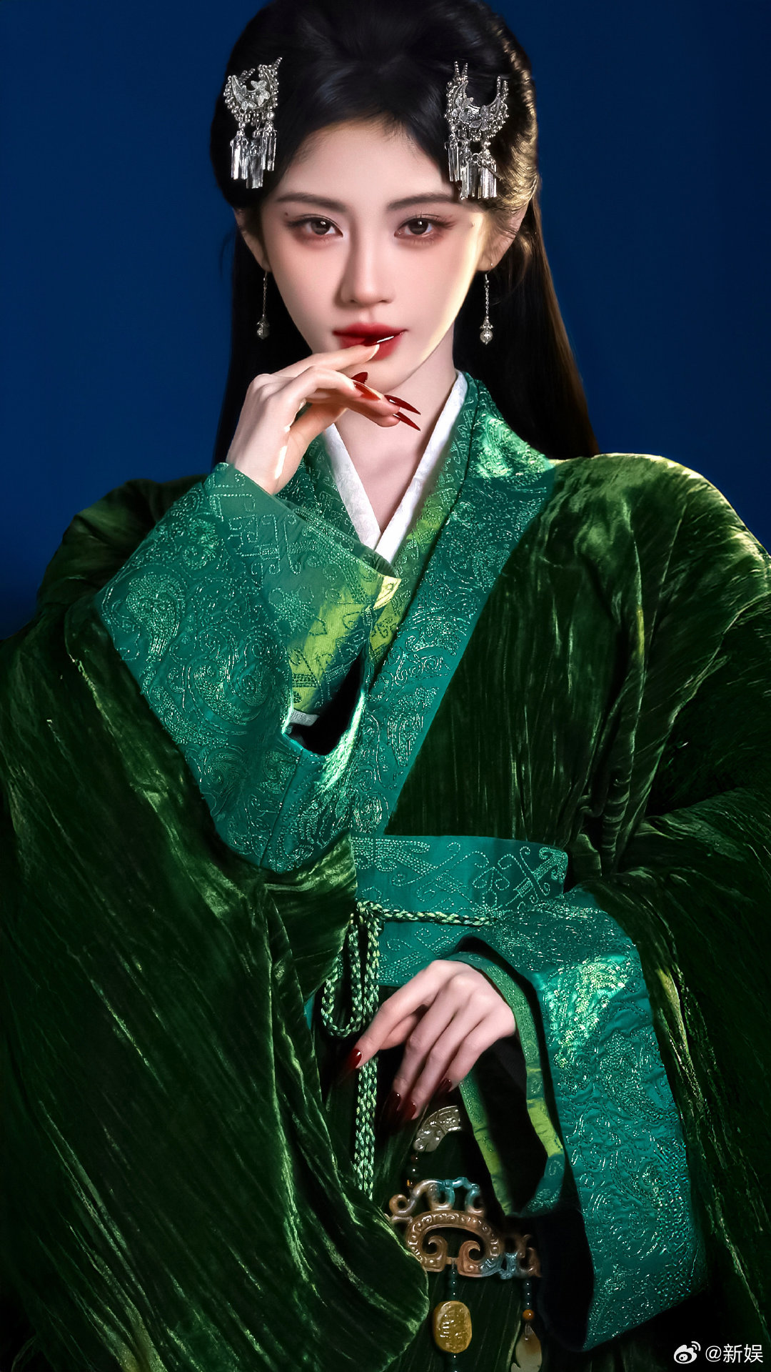 鞠婧祎月鳞绮纪云包场鞠婧祎云包场月鳞绮纪鞠婧祎给《月鳞绮纪》的云包场是1000