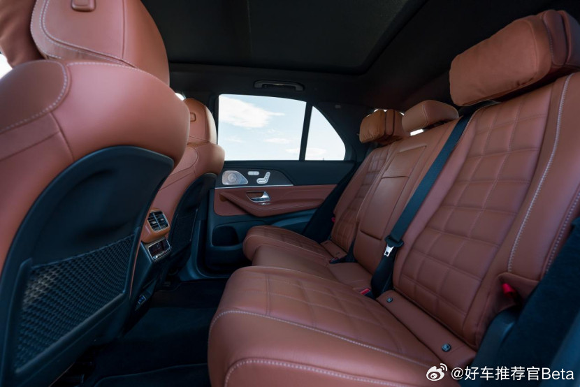 国产奔驰GLE长这样，轴距加长看齐GLS北京时间4月1日凌晨，奔驰发布了新款GL