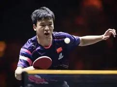 国乒男单传来两个最新消息，喜忧参半！向鹏1-3被淘汰，林诗栋3-0扛大旗！