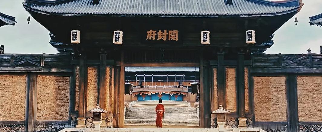 释小龙宣传杨洋雨霖铃梦幻联动太破防！初代展昭释小龙为杨洋新剧倾情打call，两代