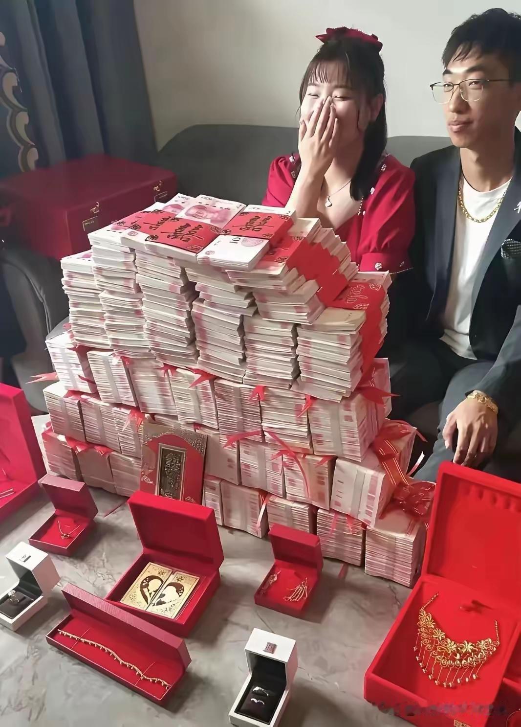 这是啥家庭啊？