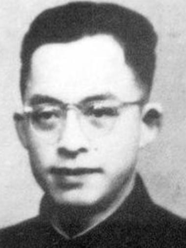 1949年，国军副师长黎强被俘，面对审问，他提了一个奇怪的要求：“能否帮我给周恩