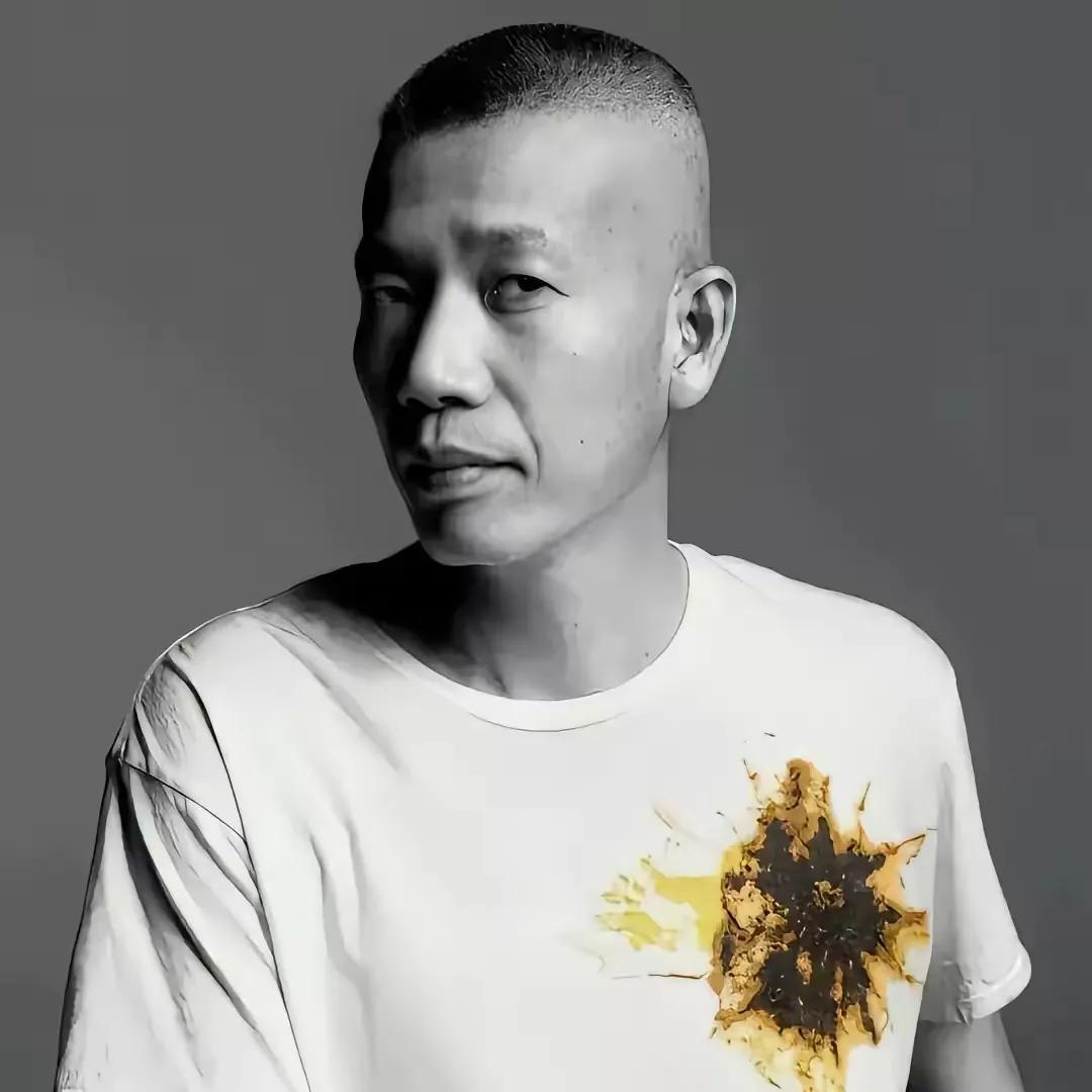 蔡国强，越查越觉得可怕，1万米长导火线，600公斤火药，原来他在1993