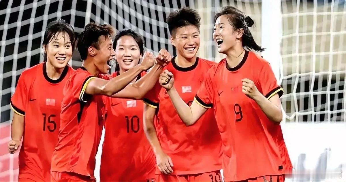 U17女足亚洲杯干脆改名为“东亚四强赛”算了！在这长达20年的赛事里，前四名几乎