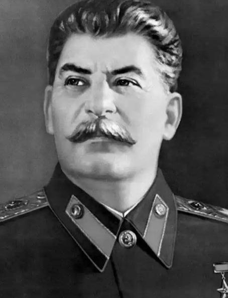 二战期间，世界各国的领袖们对日本的看法并不一致，尤其是美国、苏联和英国三大盟国的