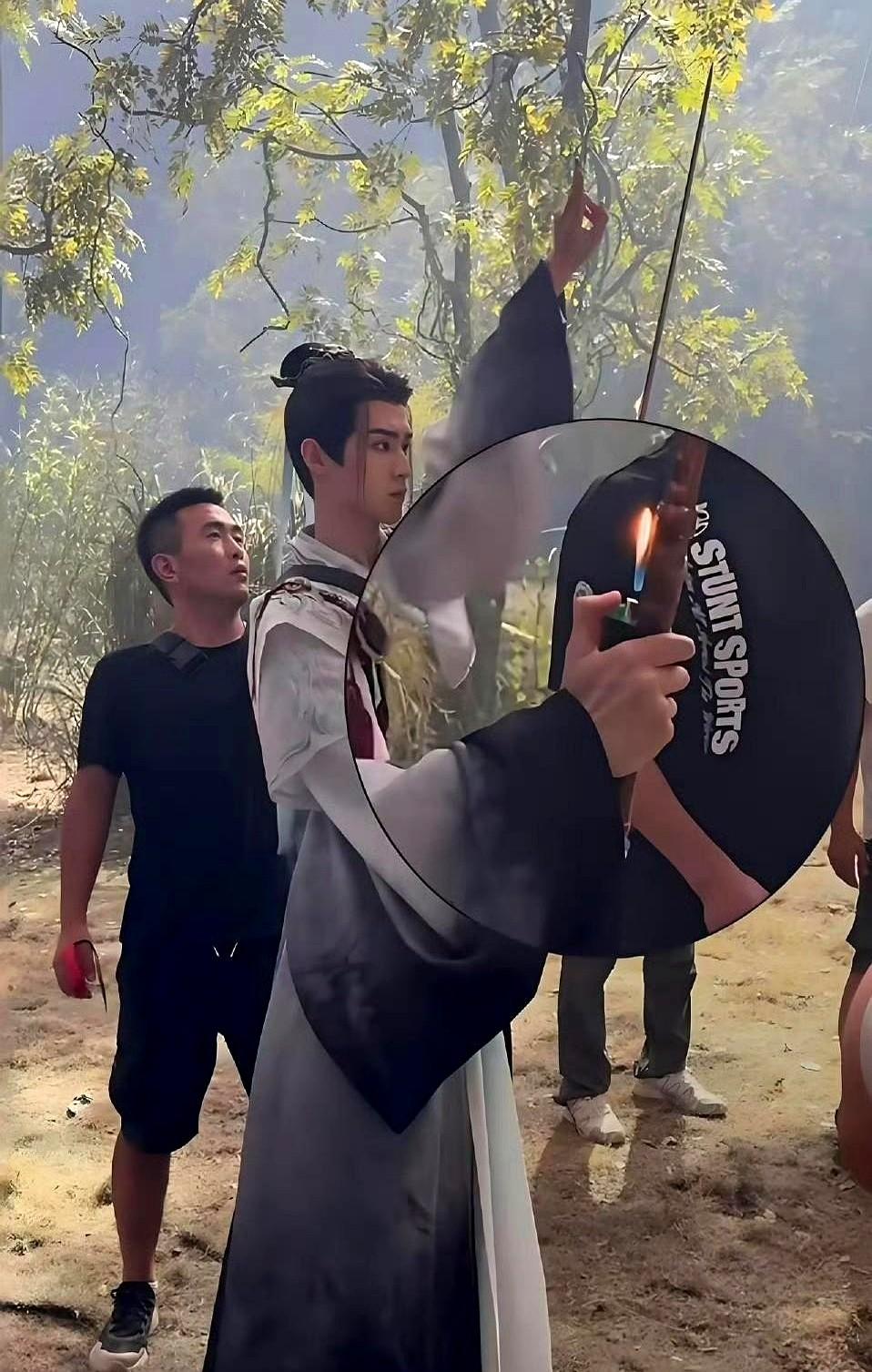 《暗河传》里这个镜头竟然是实拍?原以为剧中慕青羊的剑镜头是特效，没想到是现场