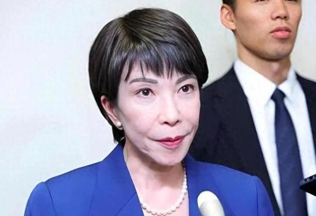 日本万万没想到，高市的愚蠢居然帮中国解决了两大问题。第一个，帮我们全中国人再次唤