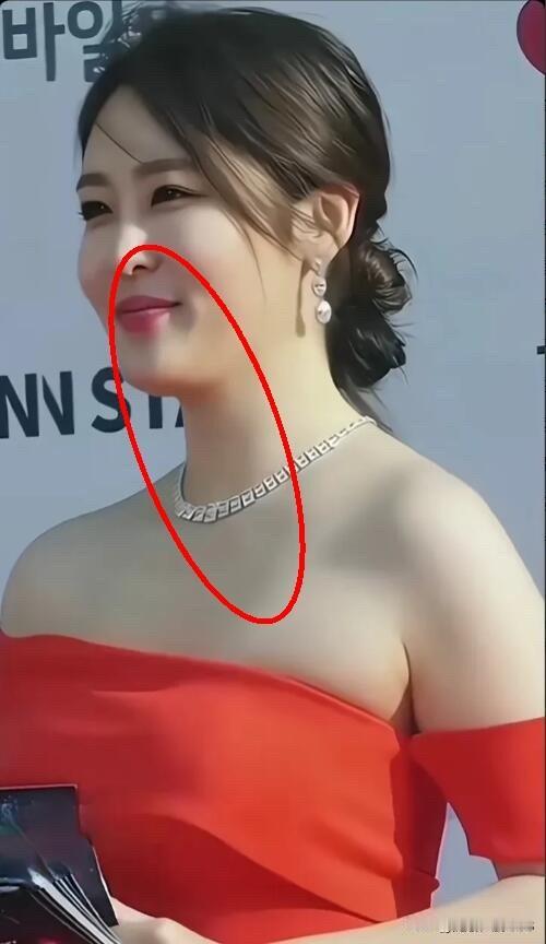 为什么女人眼中长得很一般的女孩，在男人那就是特别好看的呢？前几天刷到张照片特别