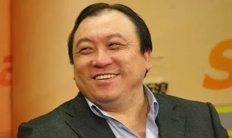 一次，王晶曾在一档访谈节目中说，当年周润发拍完《上海滩》爆红后，于是周润发就想进