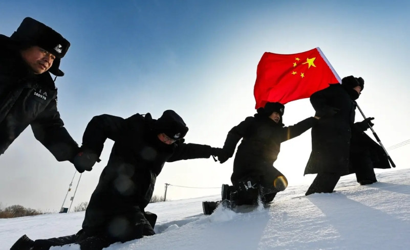 看看这个破败的世界，加沙超200万人缺水缺粮，美国超30个城市发生暴乱，俄乌冲突