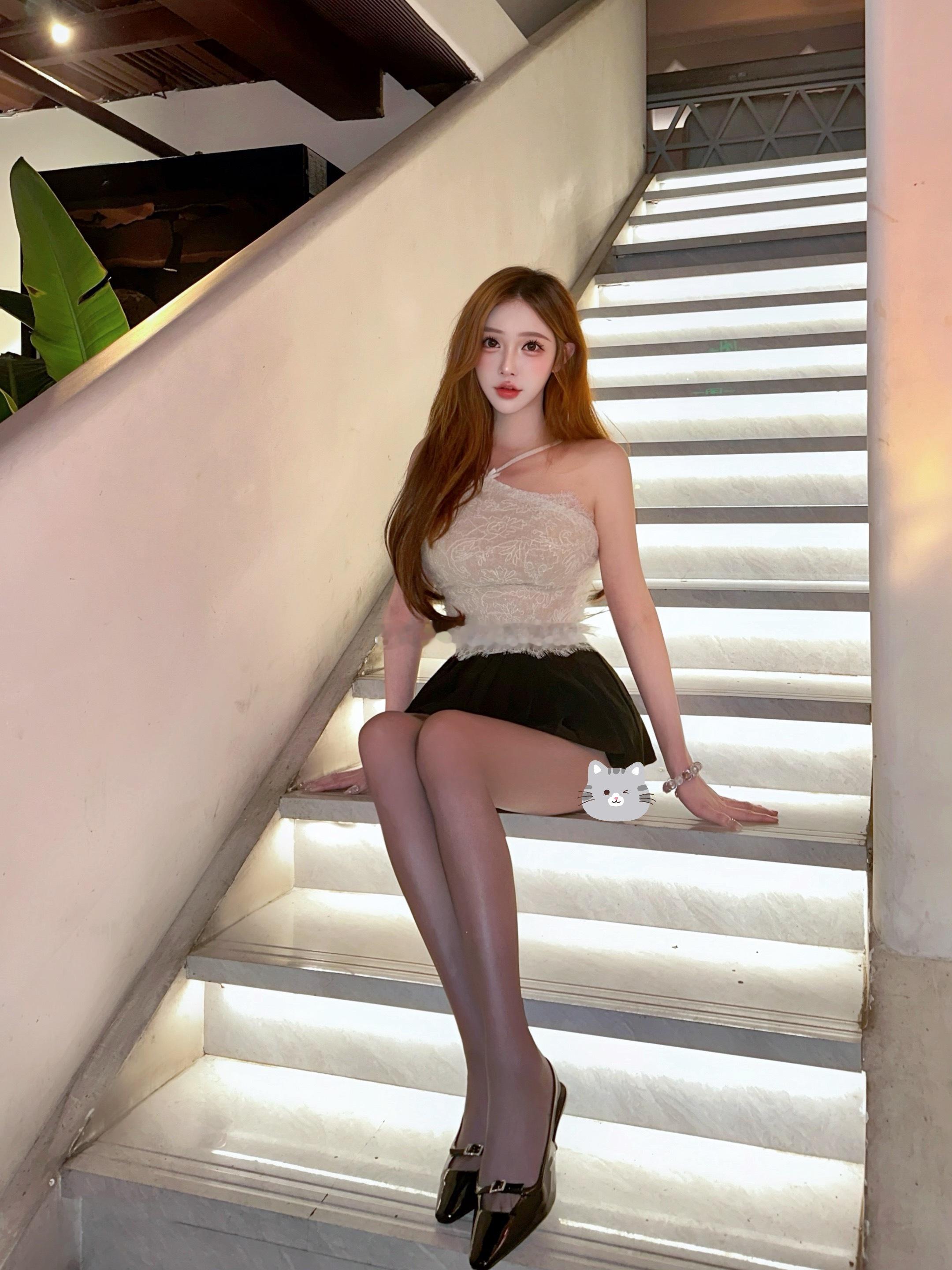 幸福就是做一个记性很差的人绫-新品「釉」绫lingtouch绫吊带袜