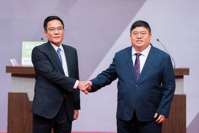 嘉义县长绿初选民调揭晓　英系蔡易余胜出民进党县市长初选民调13日晚间轮到嘉义县