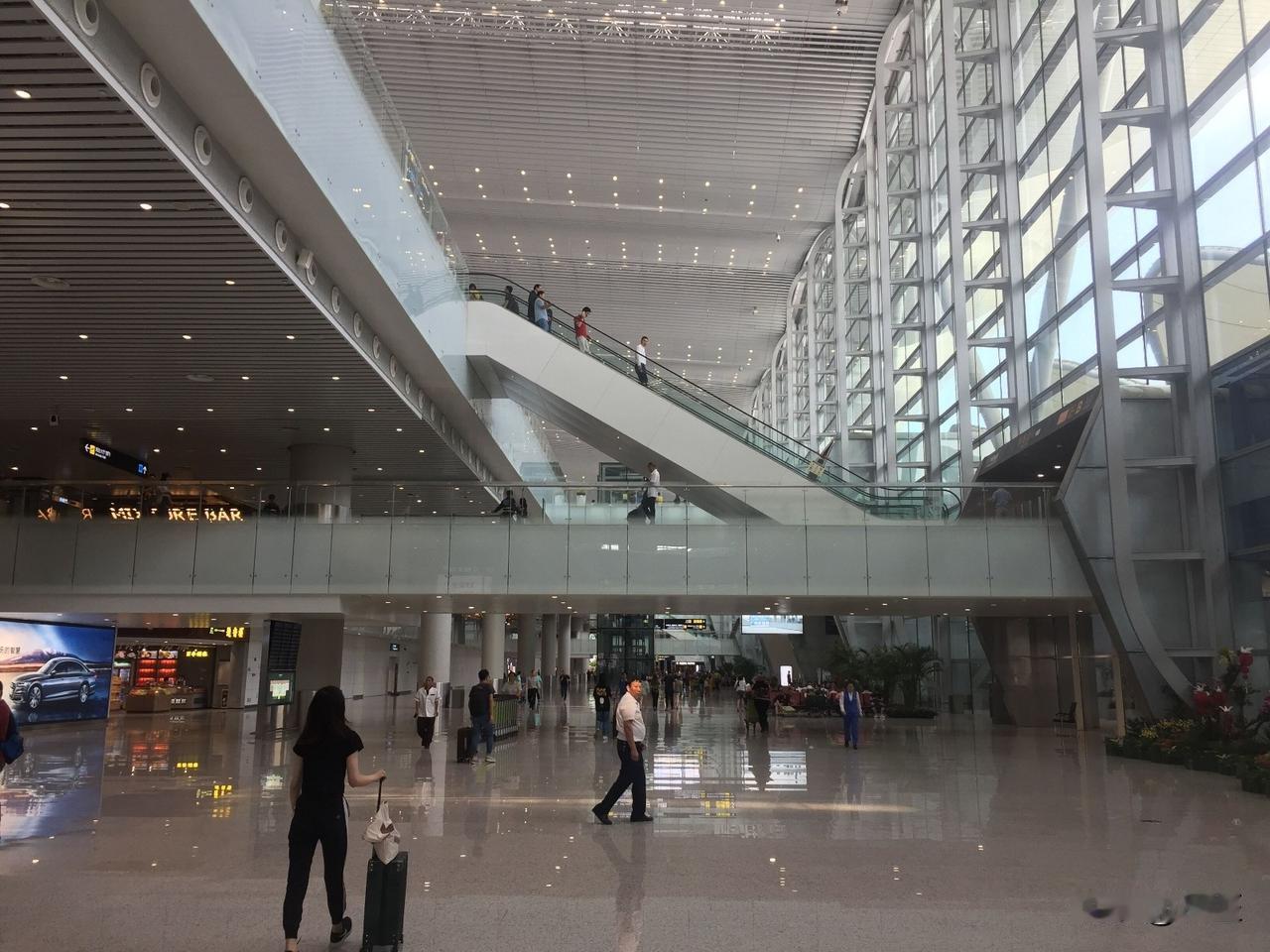 广州新机场？又称"珠三角枢纽（广州新）机场"，是《粤港澳大湾区发展规划纲要》