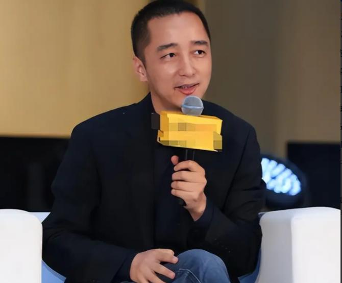 突然发现一个惊人的共同点！蒋方舟、韩寒、贾浅浅，甚至贾平凹，背后都站着同一个关键