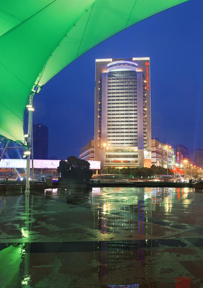 不得不承认！这就是赤裸裸的现实！中兴通讯：前三季度净利润53.22亿元（同比