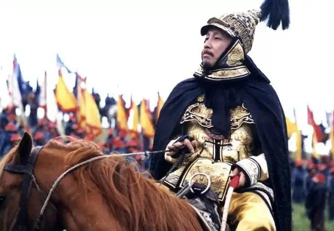 左宗棠收复新疆也被一些人记在了满清的功劳簿上。其实啊，这个事与慈禧太后英明不英明