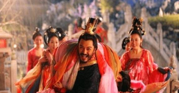 古代的“乱伦”，乱的是什么伦？说出来一切都是为了权利。 春秋时期天下分成很多