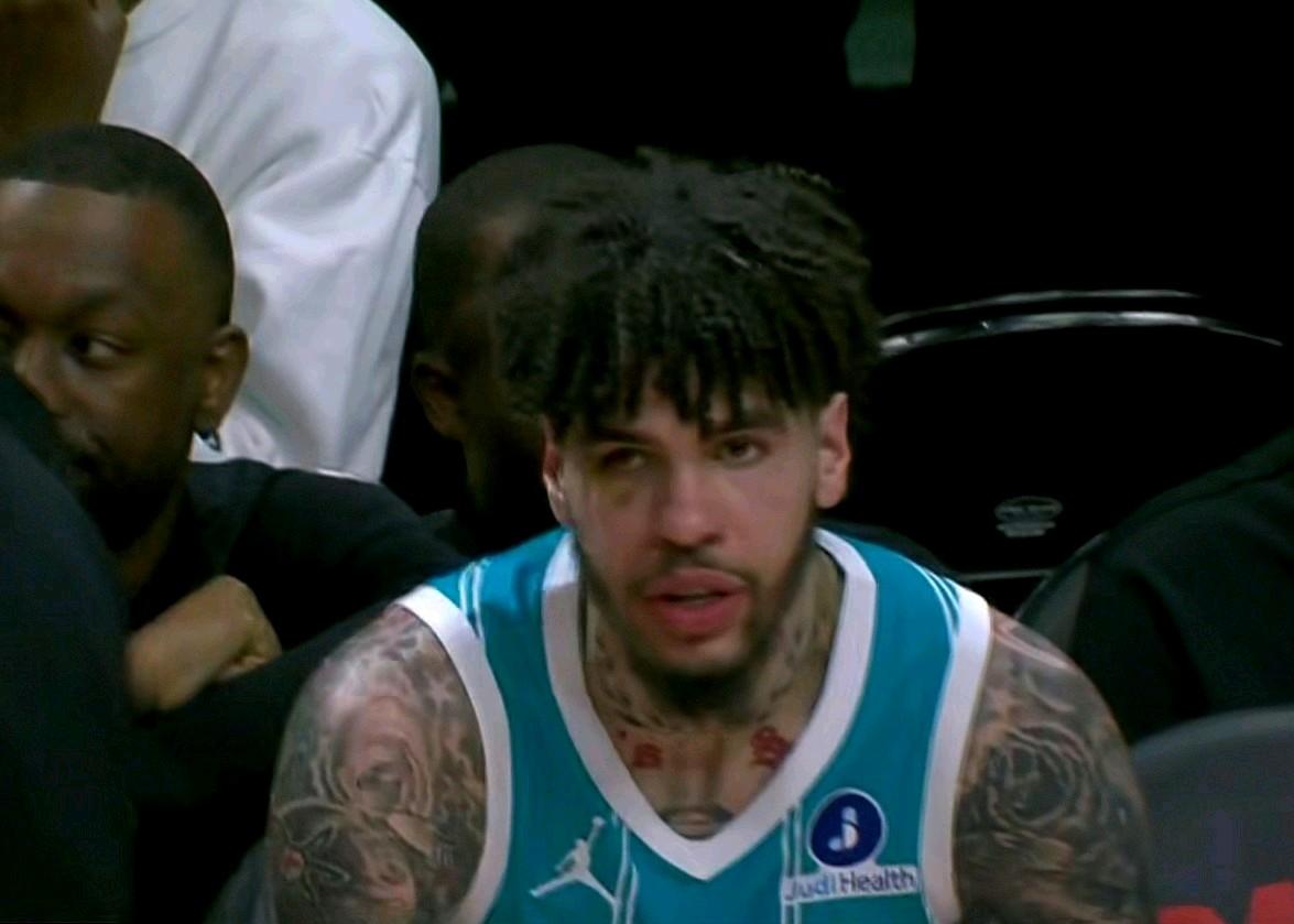 恐怖9连胜！整整28年了，黄蜂达成不可思议的连胜成就！万万没想到黄蜂成了nba联