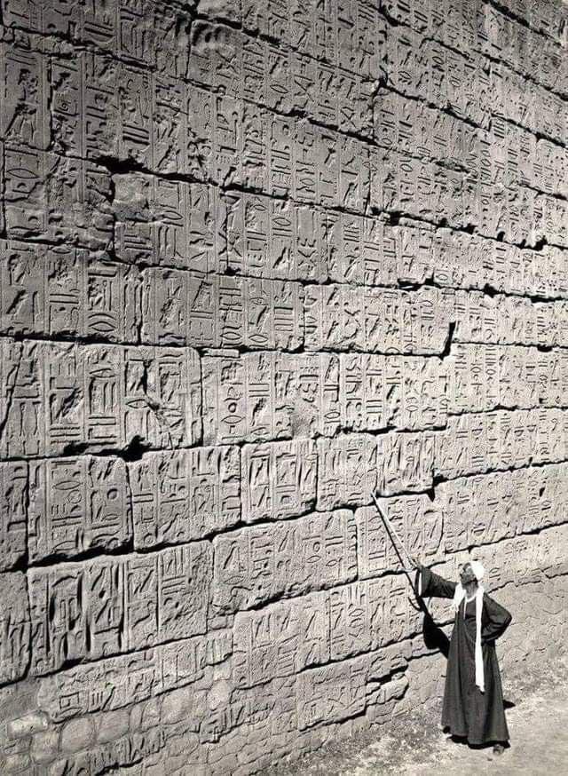 卢克索神庙1950年发现的象形文字壁画揭示了古埃及与阿拉伯语、塔马齐格特语的惊人
