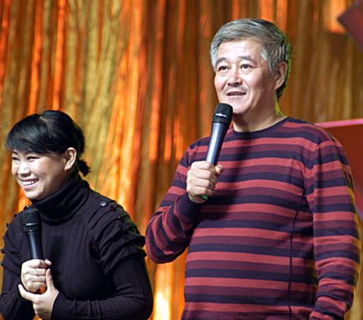 1991年，走红后的赵本山向妻子葛淑珍提出离婚，葛淑珍说：“离婚可以，那你要给我
