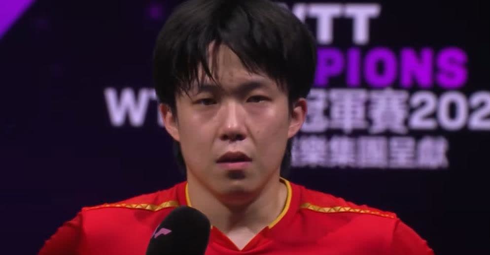 王楚钦4:0赢了，主持人采访时，他却说出了隐情！他说：今天是4:0的