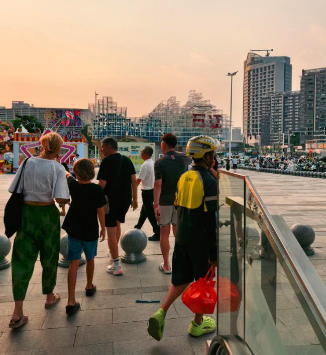 陈海涛暗度陈仓！广东男篮进入休赛期后，球队的人员发生调整与变动！自家球迷希望