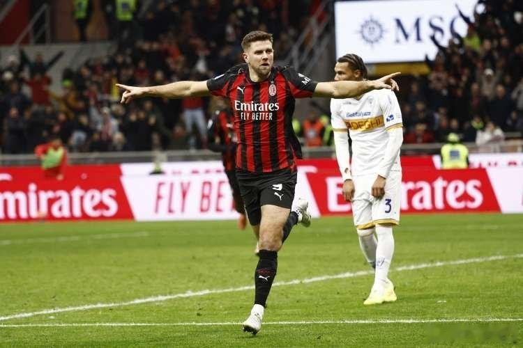 【A.维蒂耶洛】关于米兰锋线最频繁的传闻是菲尔克鲁格🇩🇪几乎确定将会离队。这