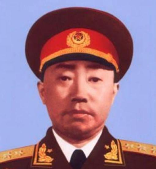 1978年4月25日凌晨，一阵急促的电话铃声惊醒了张纬。电话那头通知她：丈夫彭绍