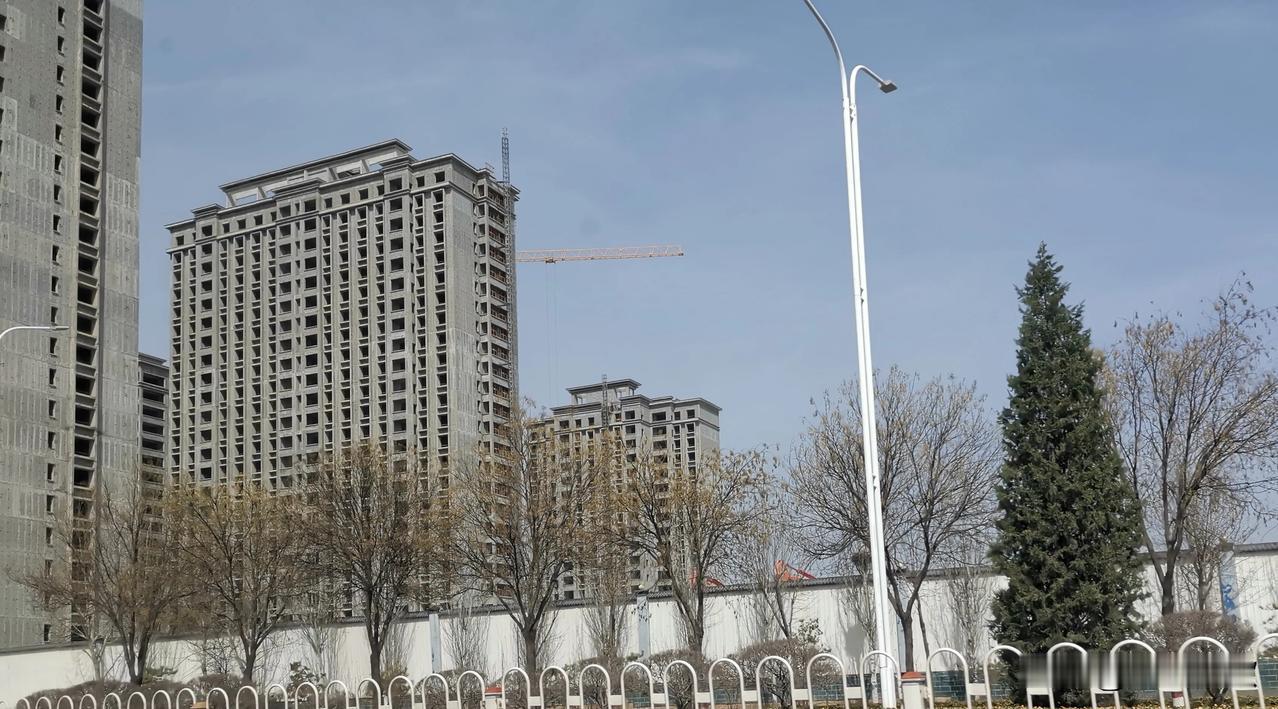楼市5月百城上涨上海深圳领涨而分化态势延续这对楼市来说并非好事应该尽快出