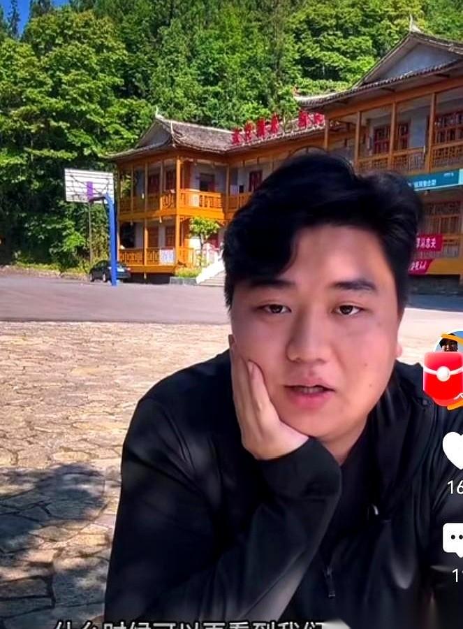 广东的端午节原本热闹非凡。但在这个本该吃着大肉粽的晚上，全进华却待在重庆的一个直