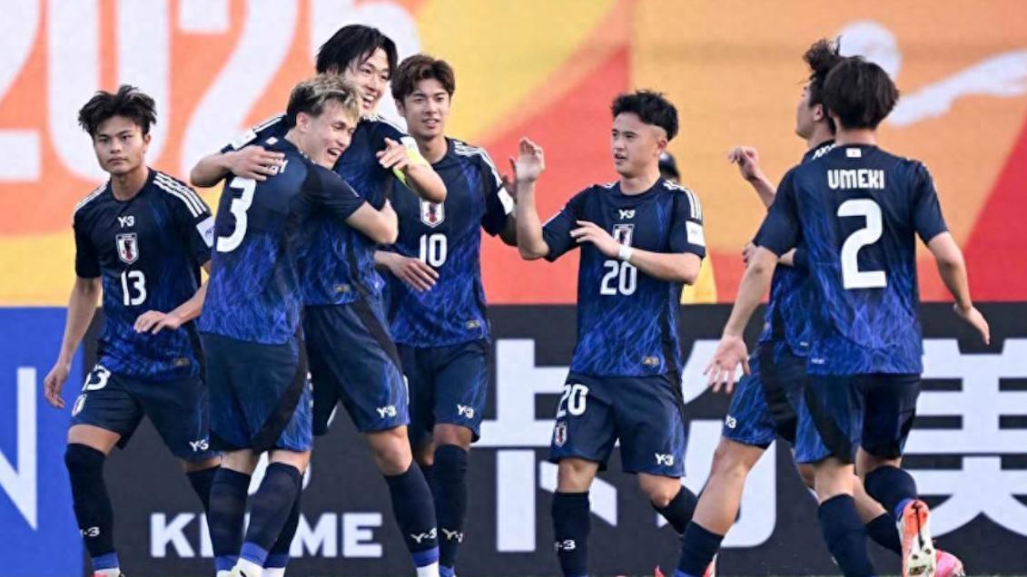 2-2! 亚洲杯爆大冷, 日本想晋级8强, 最后一轮需韩国放水泰国帮忙