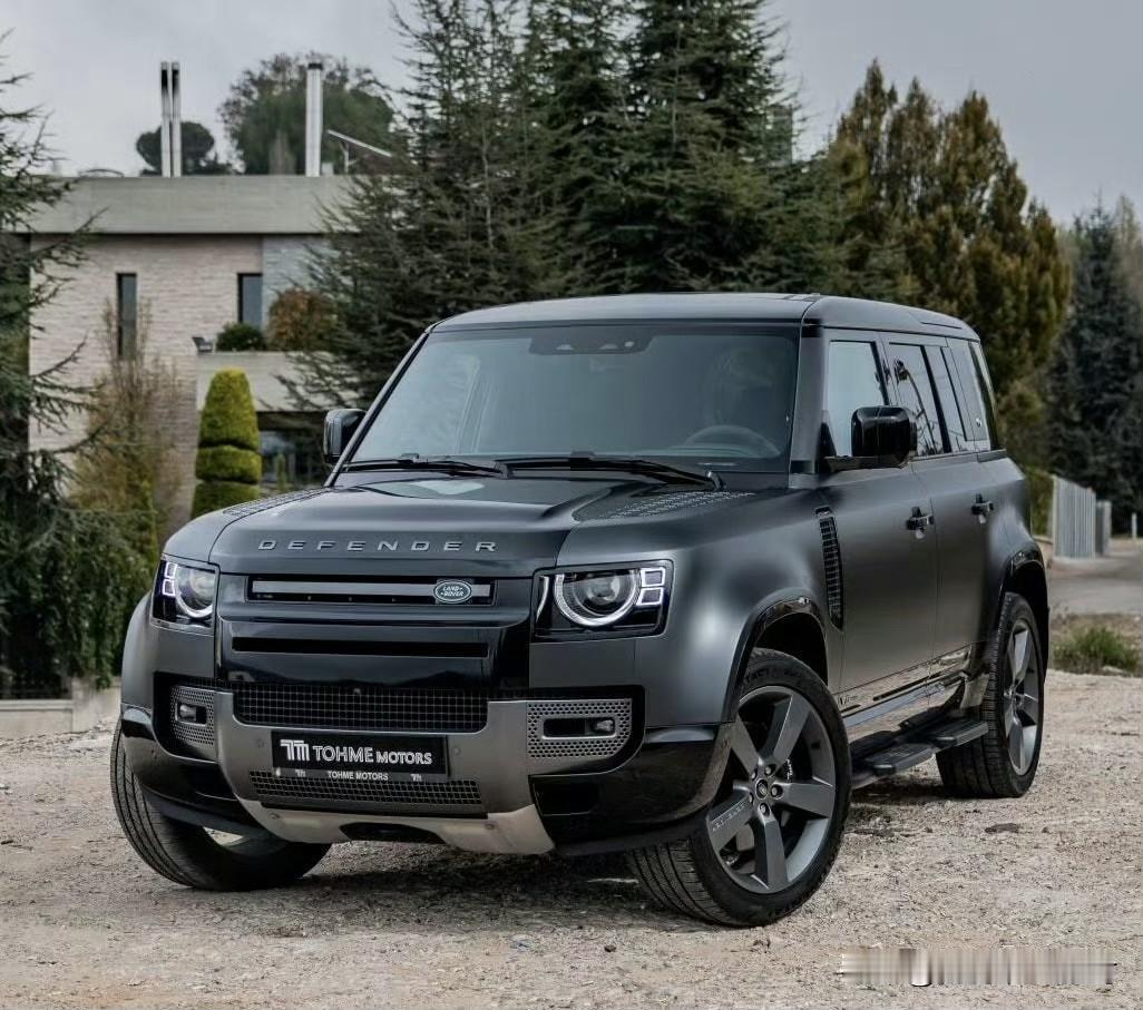 路虎卫士的“廉价平替”已经很多了，甚至可以说层出不穷、数不胜数了要，有些车单从外