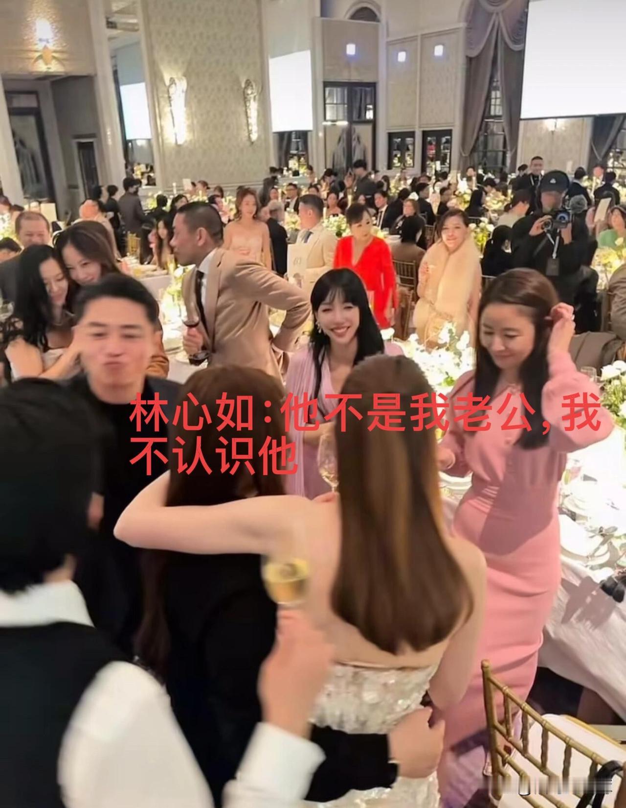 霍建华索吻邱泽，他这样让我有点不适应[捂脸哭]李靓蕾刚刚分享了邱泽喜宴上的照片