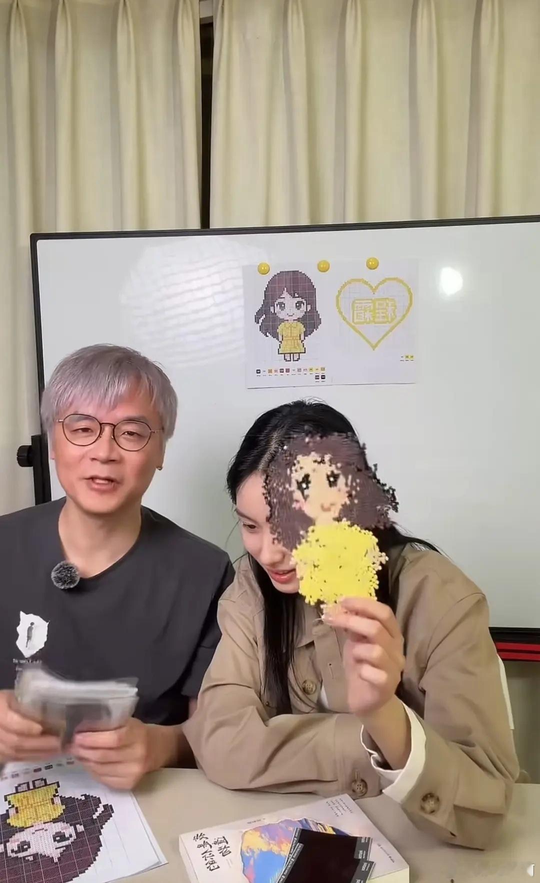 周也的直播状态，看得出来纯素颜了，你觉得怎么样？