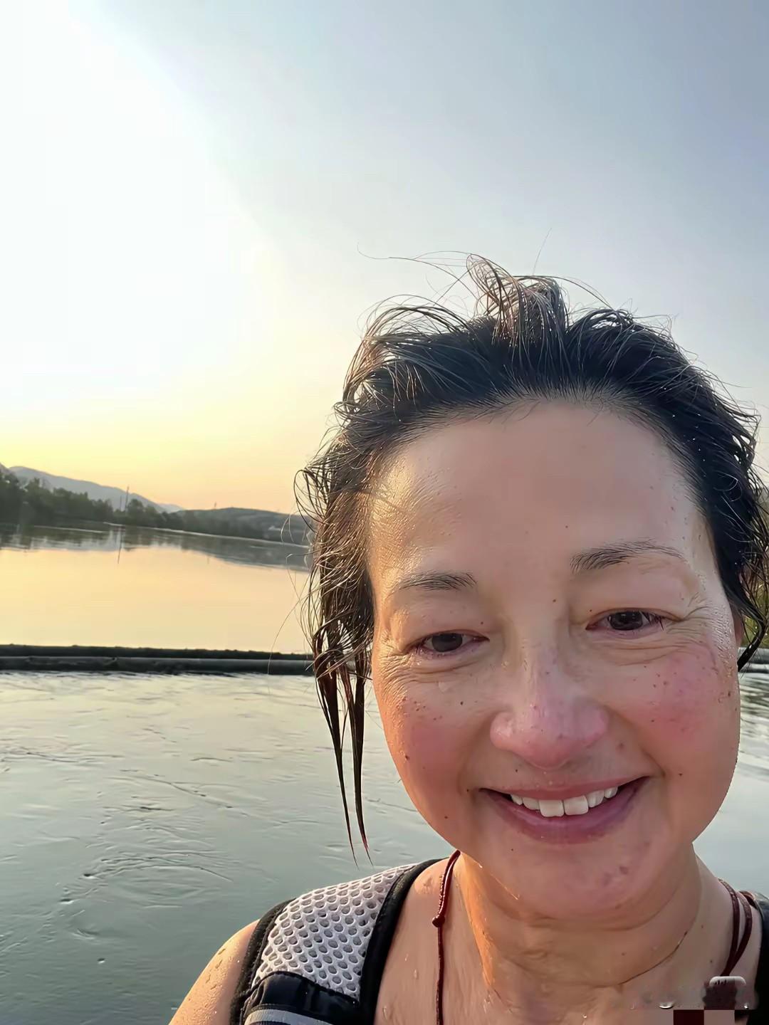 岁月不饶人啊，曾经那么灵动的郭襄老了。她也才50来岁啊，断崖式衰老，真不禁让人唏