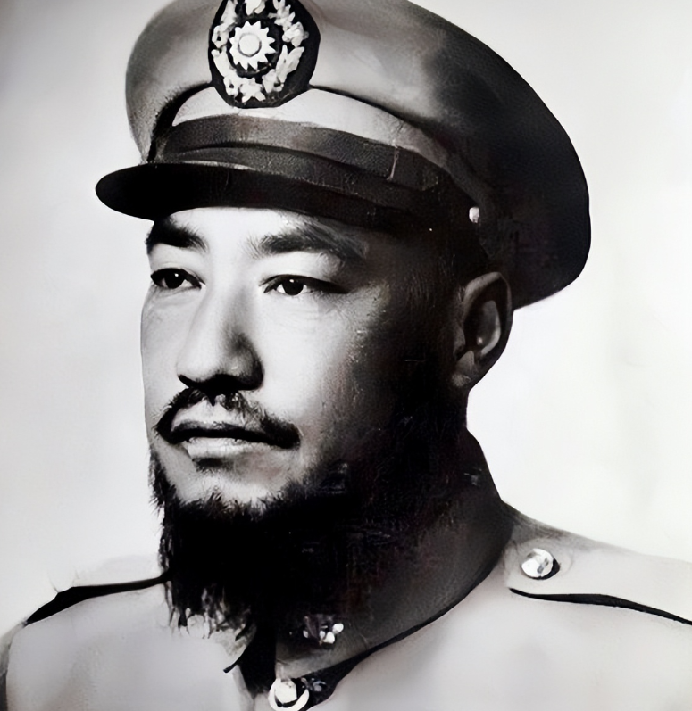 1961年，马步芳的堂弟带着一家子来到了沙特阿拉伯，马步隆有两个长得特别漂亮的女