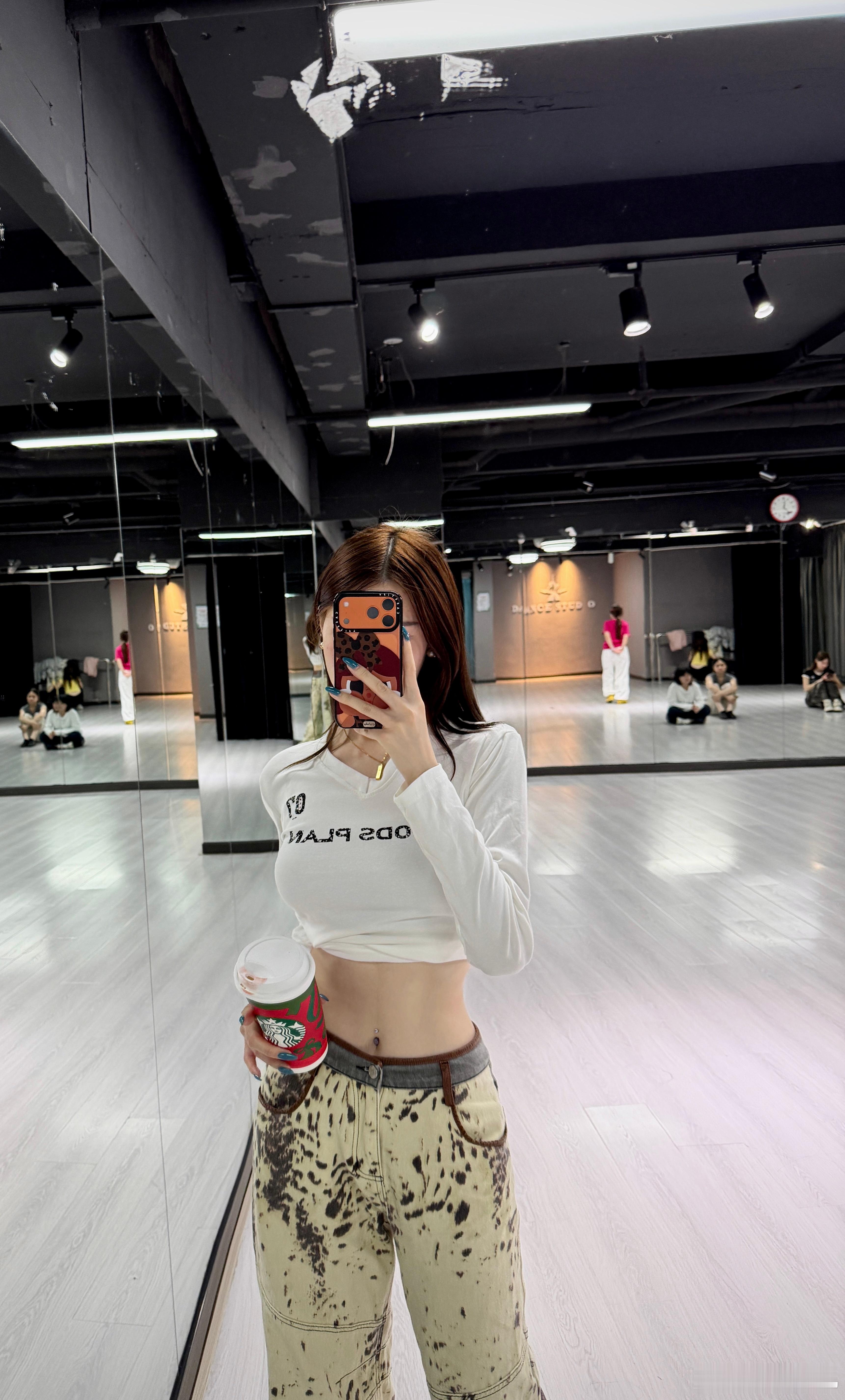 幸好这个世界有明媚的太阳勇气、自由、浪漫、咖啡和面包还有小动物和好天气美得让人晕