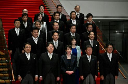 高市早苗夺权失败，麻生太郎“太上皇”名不虚传！2026年9月16日自民党人事改组
